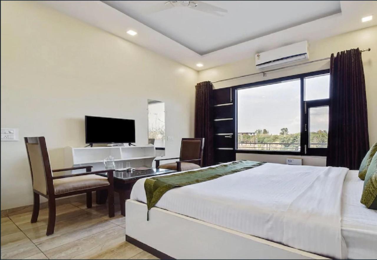 The Shashank Villa Panchkula Eksteriør billede